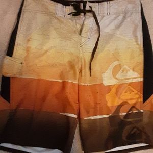 Quiksilver boardshorts